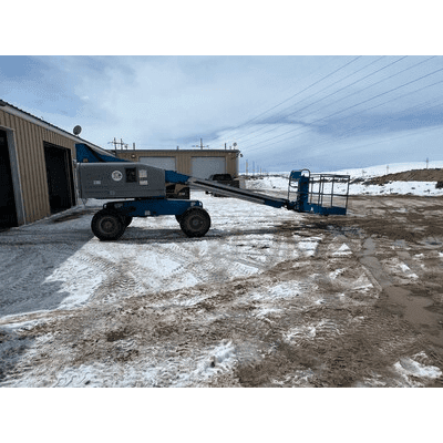 GENIE BOOM LIFT STRAIGHT 40'