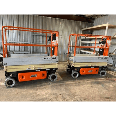 JLG LIFT 19' JLG LIFT 19'